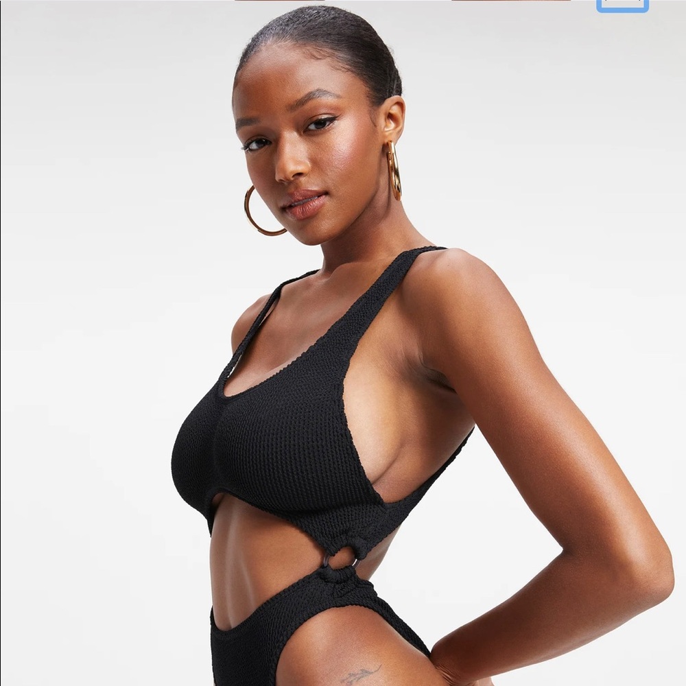 Good American Always Fits Monokini